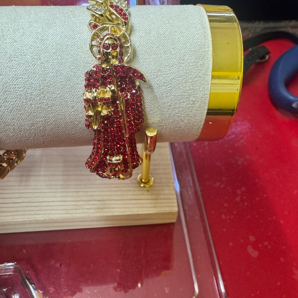 Elegant Red and Gold plated Santa muerte Religious Pendant Bracelet